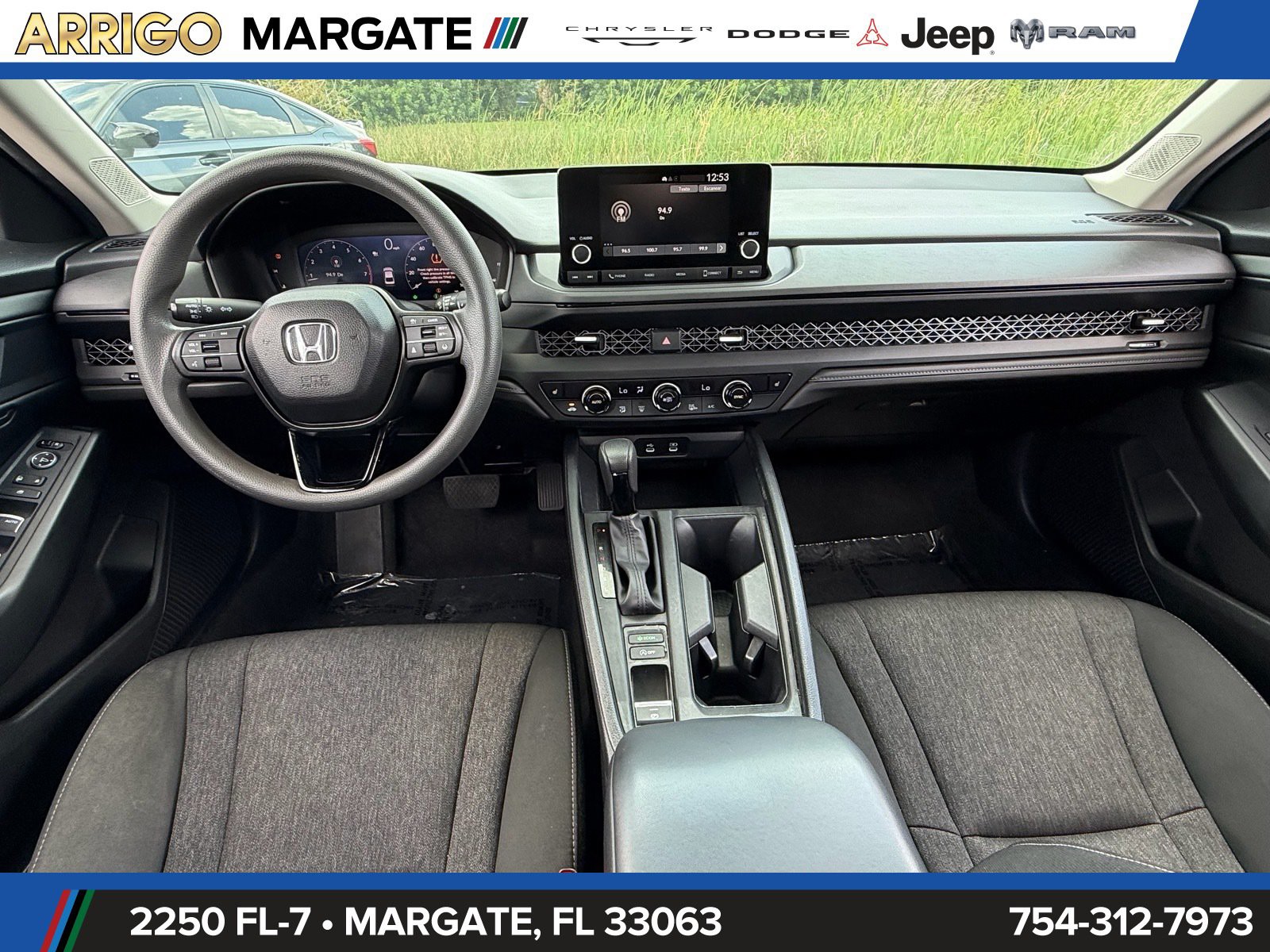 Used 2024  Honda EX image 13