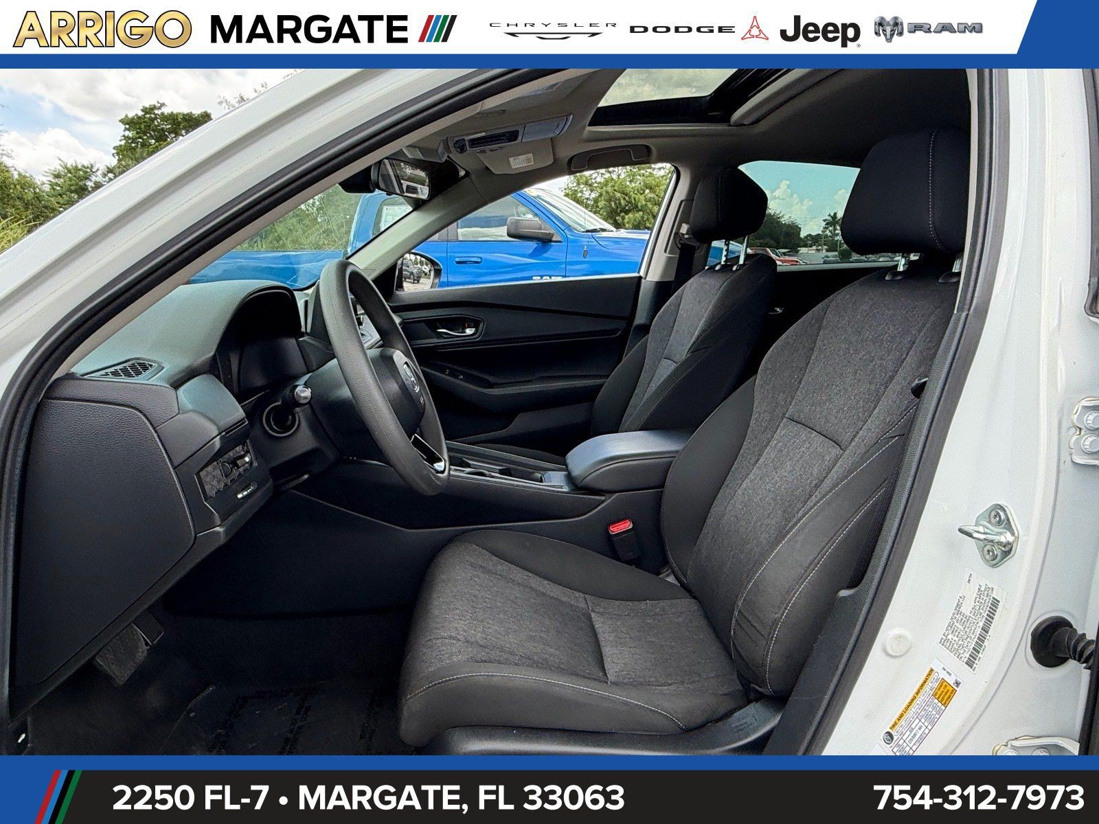 Used 2024  Honda EX image 9
