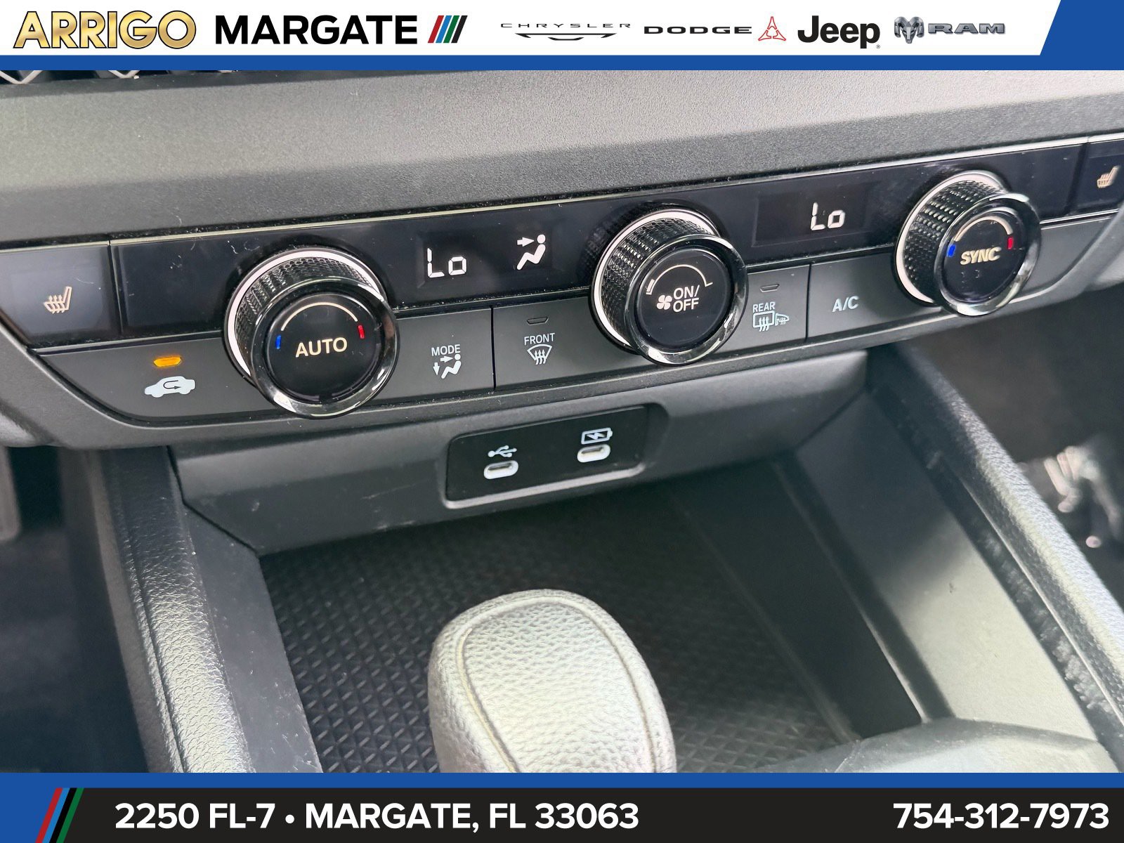 Used 2024  Honda EX image 25