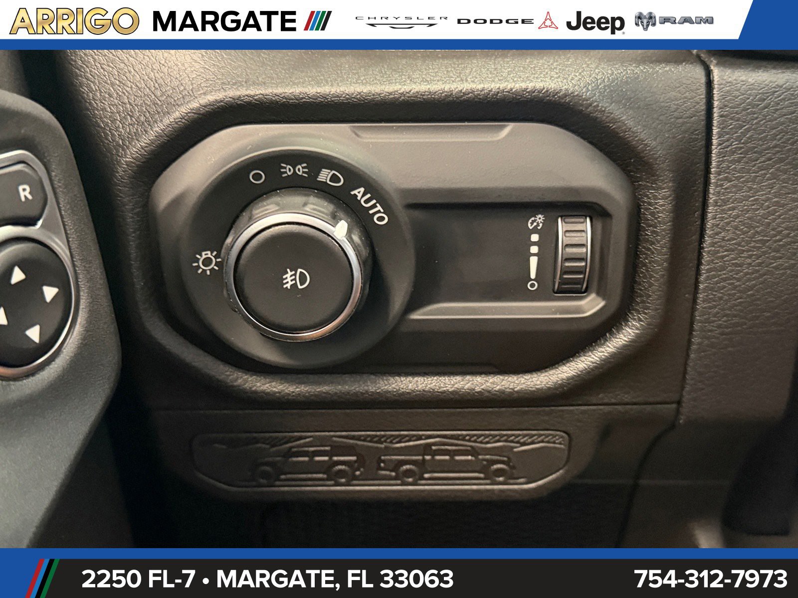 New 2027 Black Jeep Sport S image 31