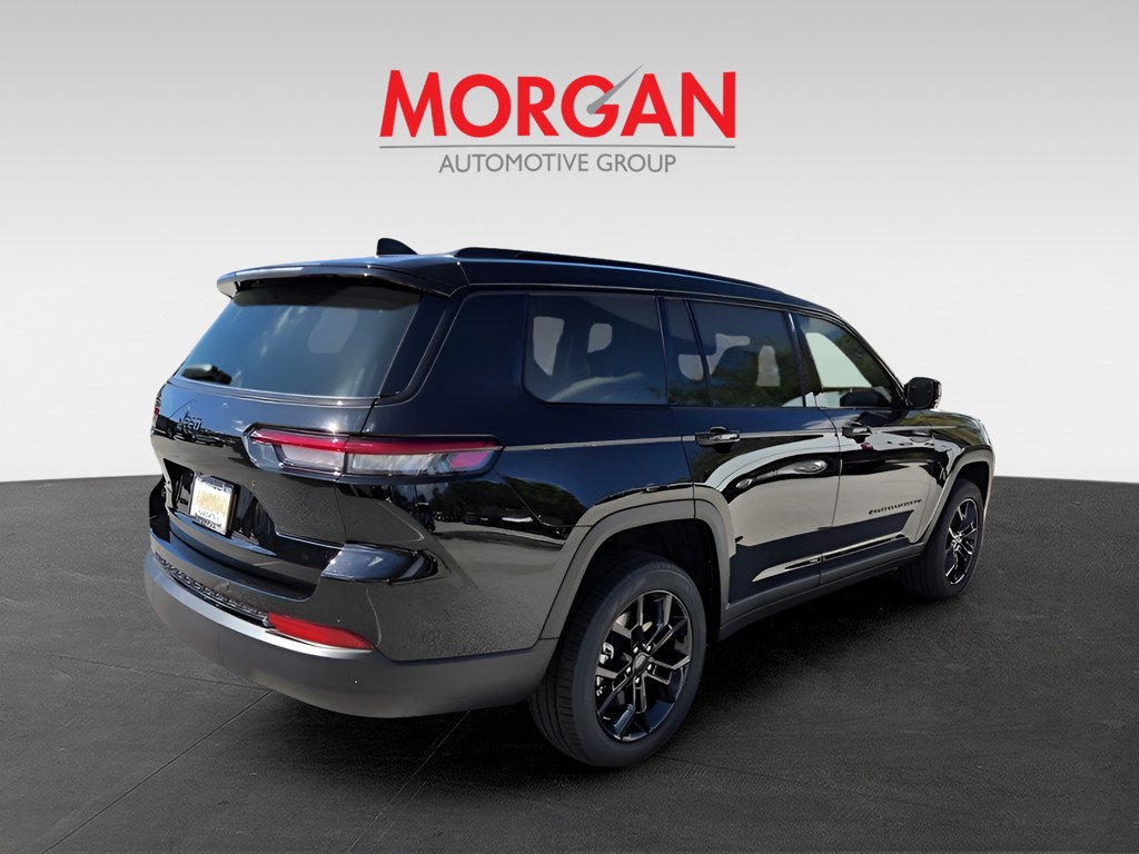 New 2025 Black Jeep Limited image 5