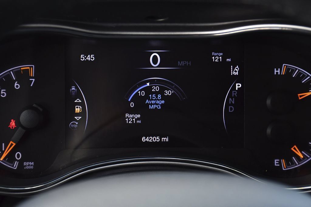 Used 2019 White Jeep Overland image 10