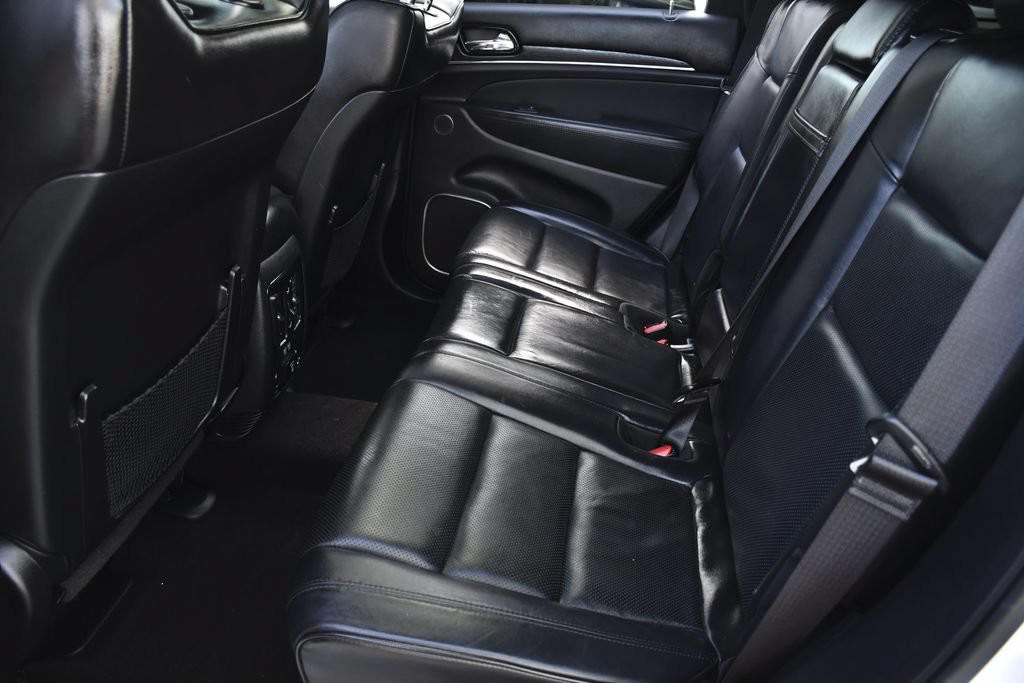 Used 2019 White Jeep Overland image 22