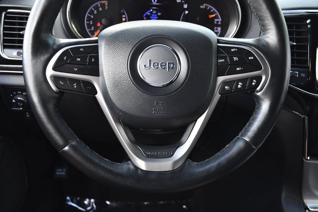 Used 2019 White Jeep Overland image 7