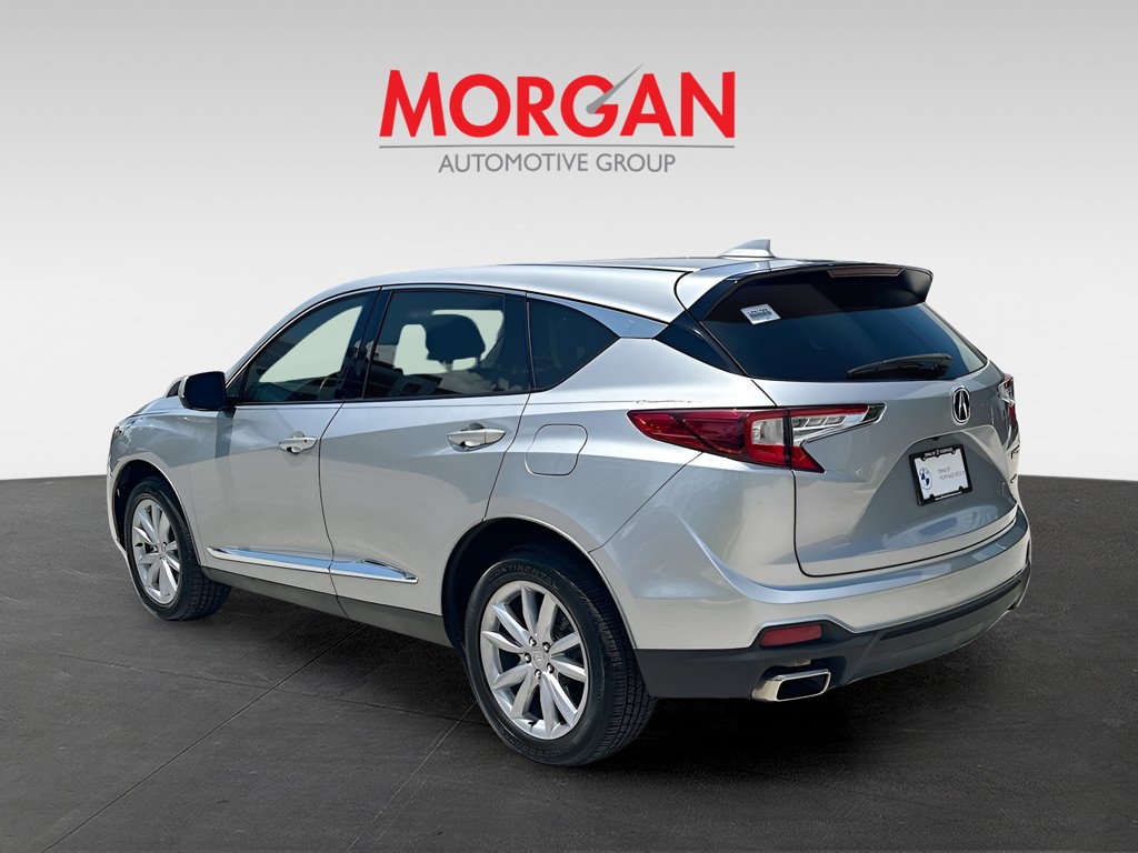 Used 2024  Acura Base image 5