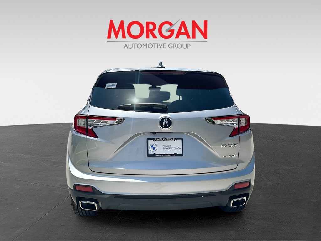 Used 2024  Acura Base image 6