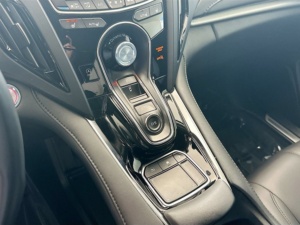 Used 2024  Acura Base image 15