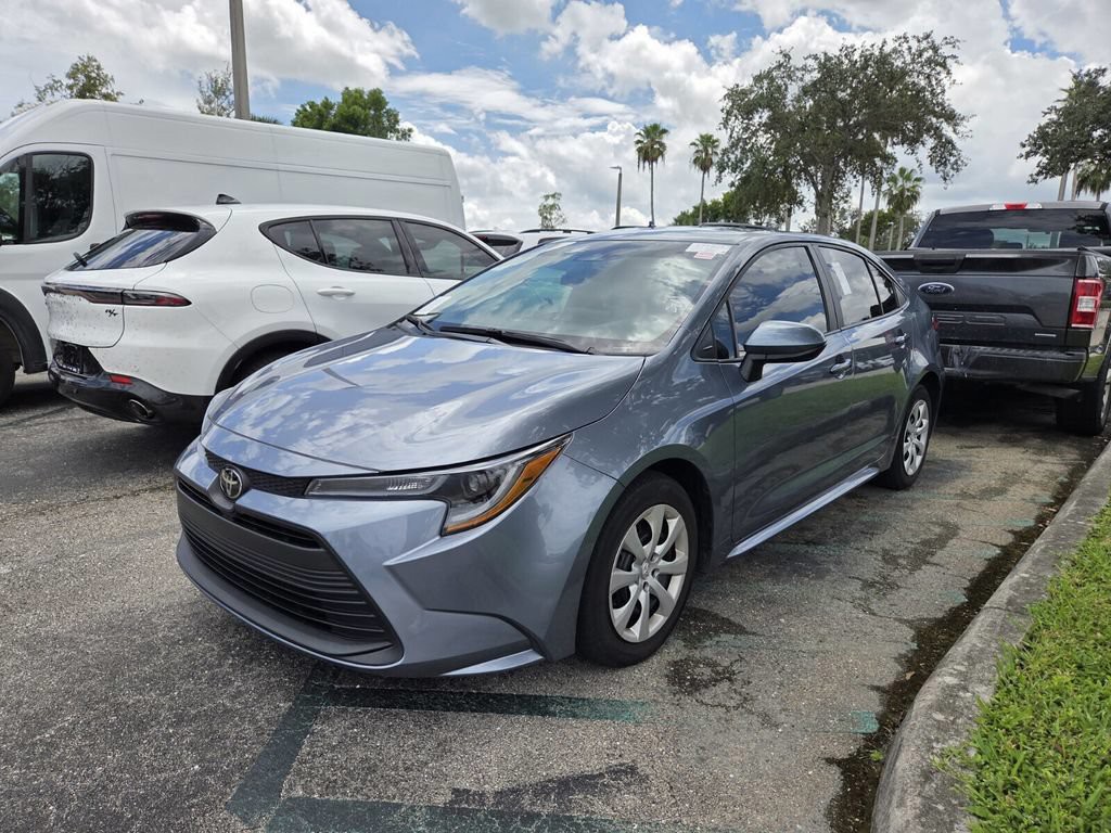 Used 2024  Toyota LE image 3