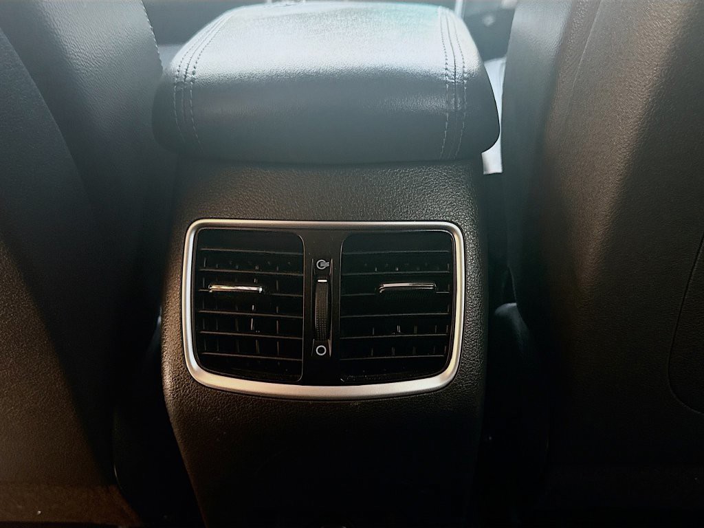 Certified Used 2020 Silver Hyundai Ultimate image 21