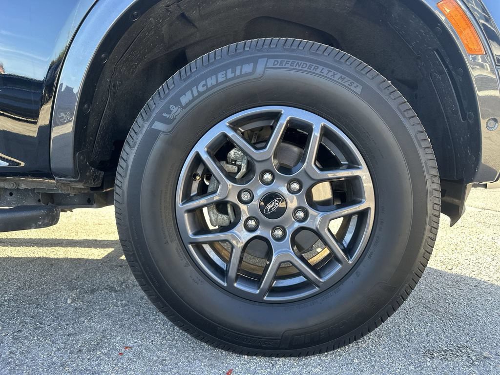 Used 2024 Black Ford XLT image 18