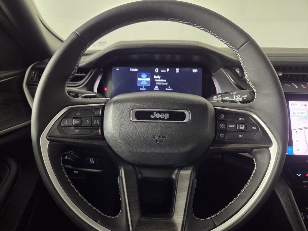 Used 2026 White Jeep Altitude image 16