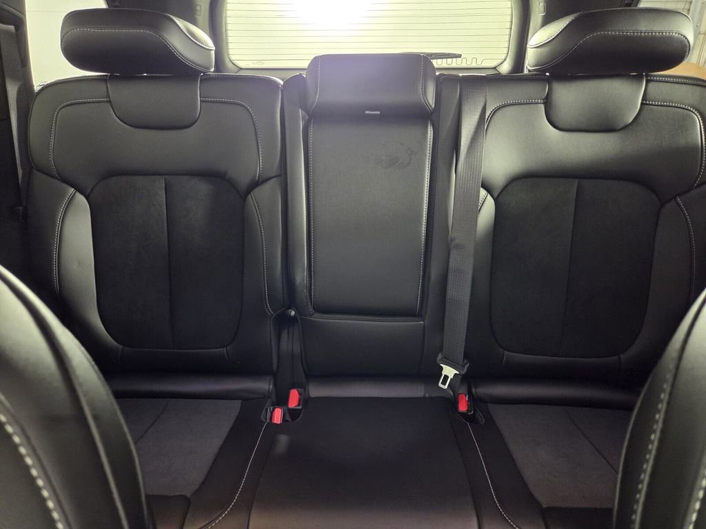 Used 2026 White Jeep Altitude image 22