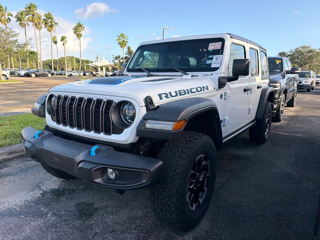 Used 2024 White Jeep Rubicon 4xe image 3