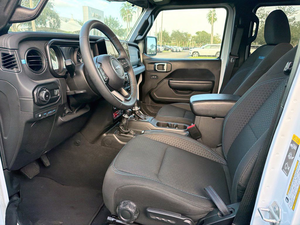 Used 2024 White Jeep Rubicon 4xe image 8