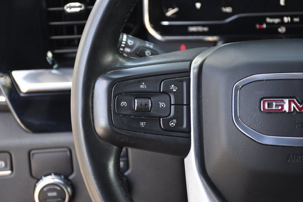 Used 2025 Black GMC SLT image 8