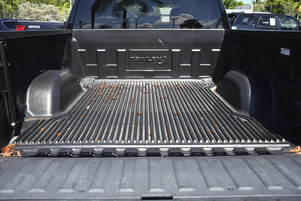 Used 2025 Black GMC SLT image 30