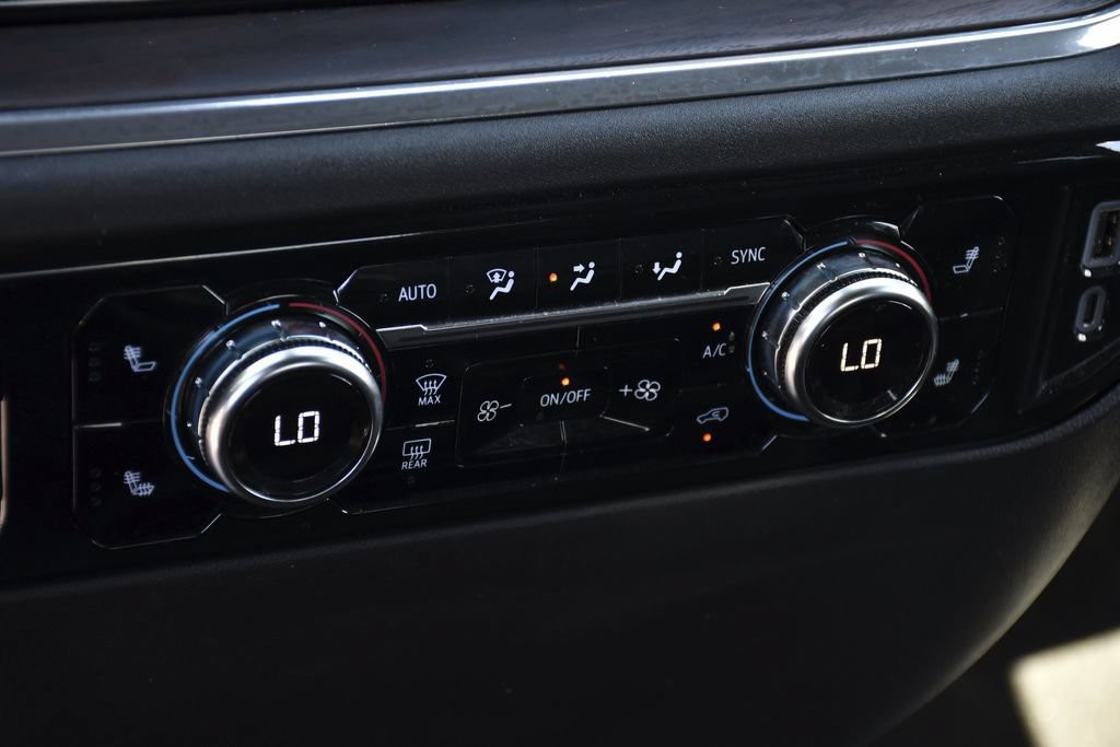 Used 2025 Black GMC SLT image 13