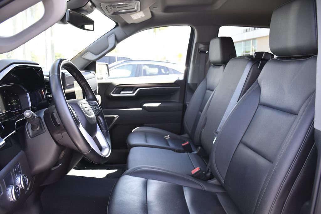 Used 2025 Black GMC SLT image 20
