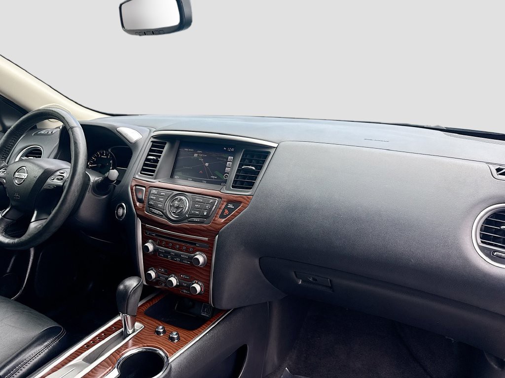 Certified Used 2020 Gray Nissan Platinum image 31