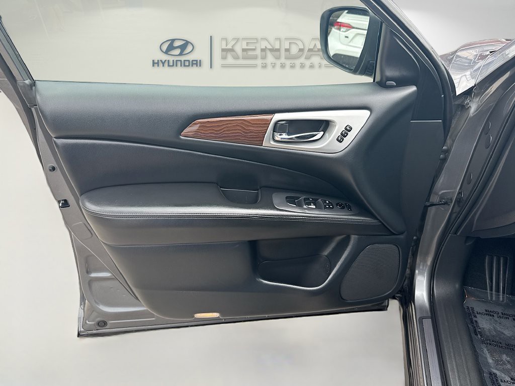 Certified Used 2020 Gray Nissan Platinum image 18