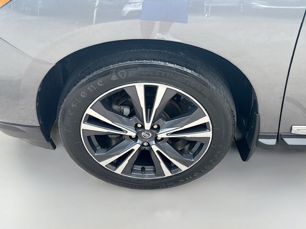 Certified Used 2020 Gray Nissan Platinum image 35