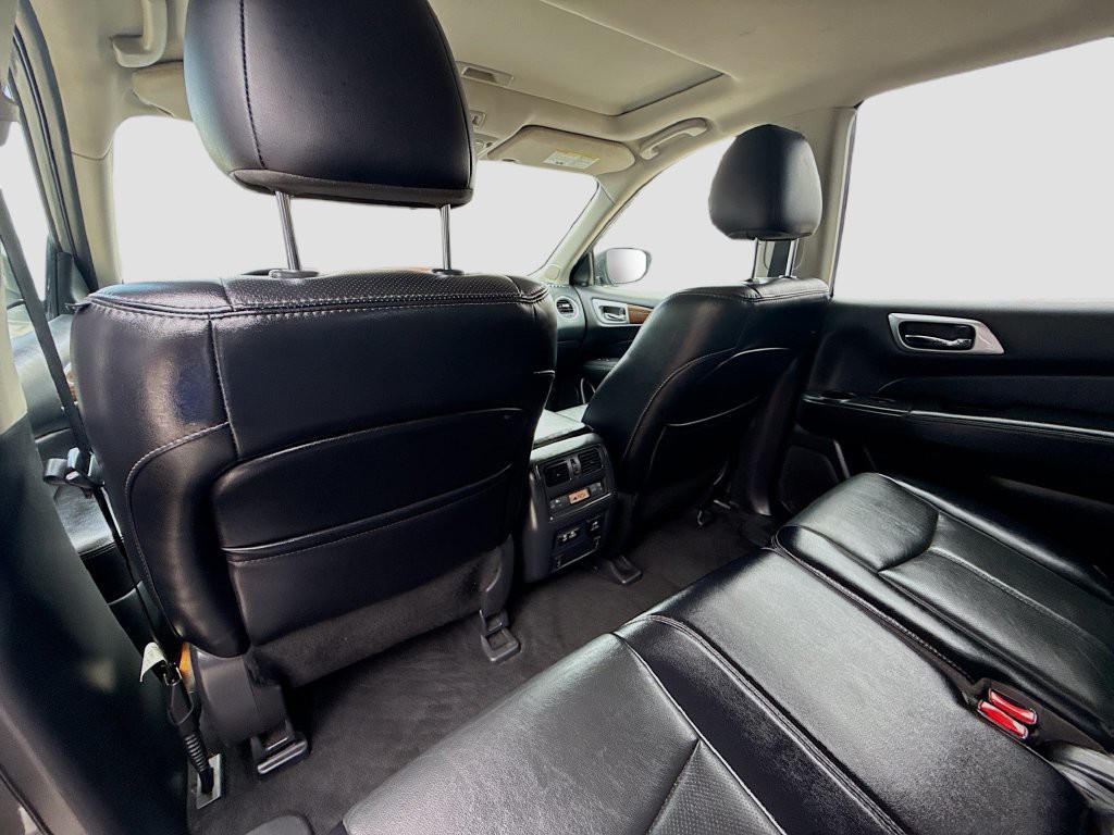 Certified Used 2020 Gray Nissan Platinum image 23