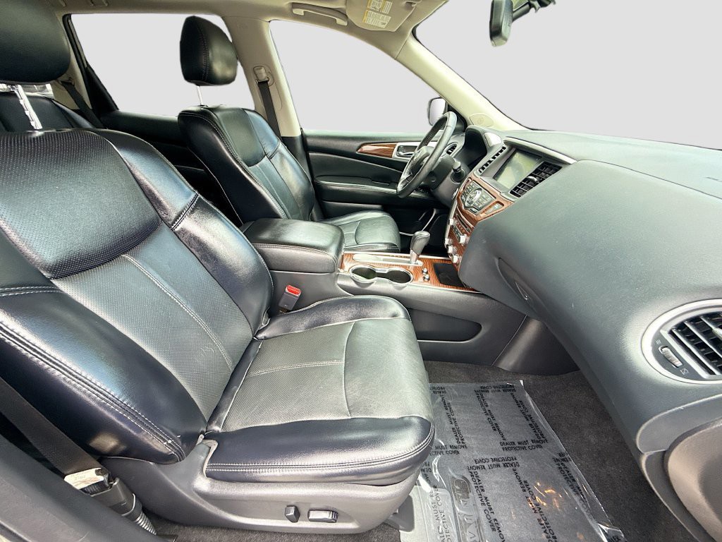Certified Used 2020 Gray Nissan Platinum image 30
