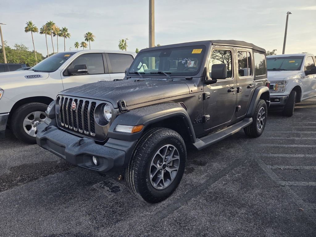 Used 2024 Gray Jeep Sport S image 3