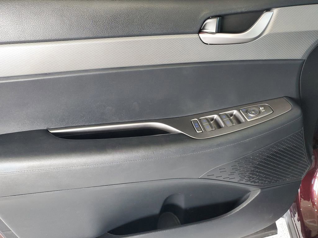Used 2023 Red Hyundai SEL image 15