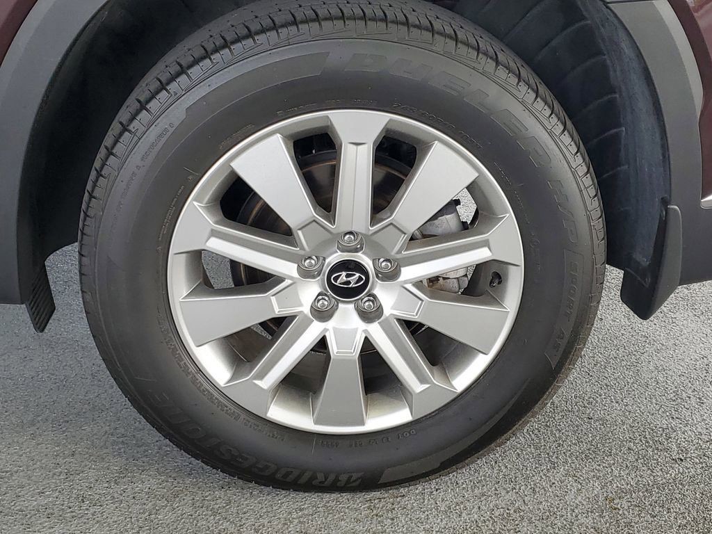 Used 2023 Red Hyundai SEL image 7