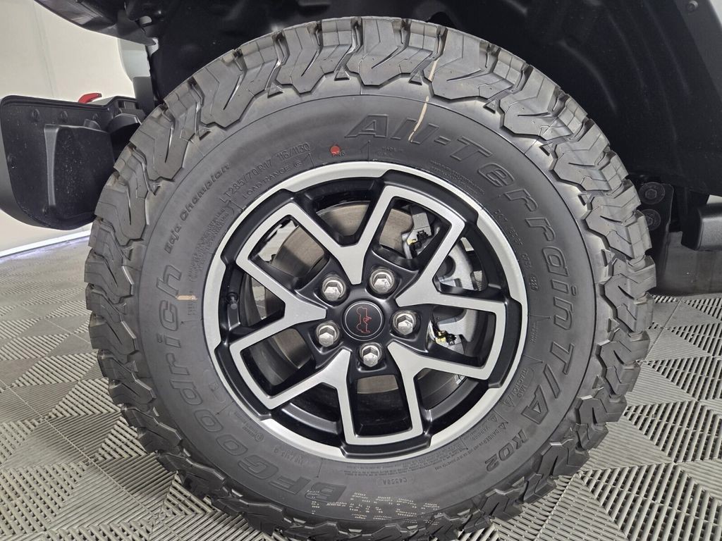 New 2026 White Jeep Rubicon image 8