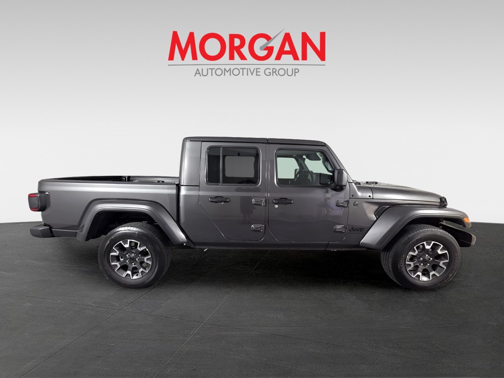 New 2026 Gray Jeep Sahara image 5