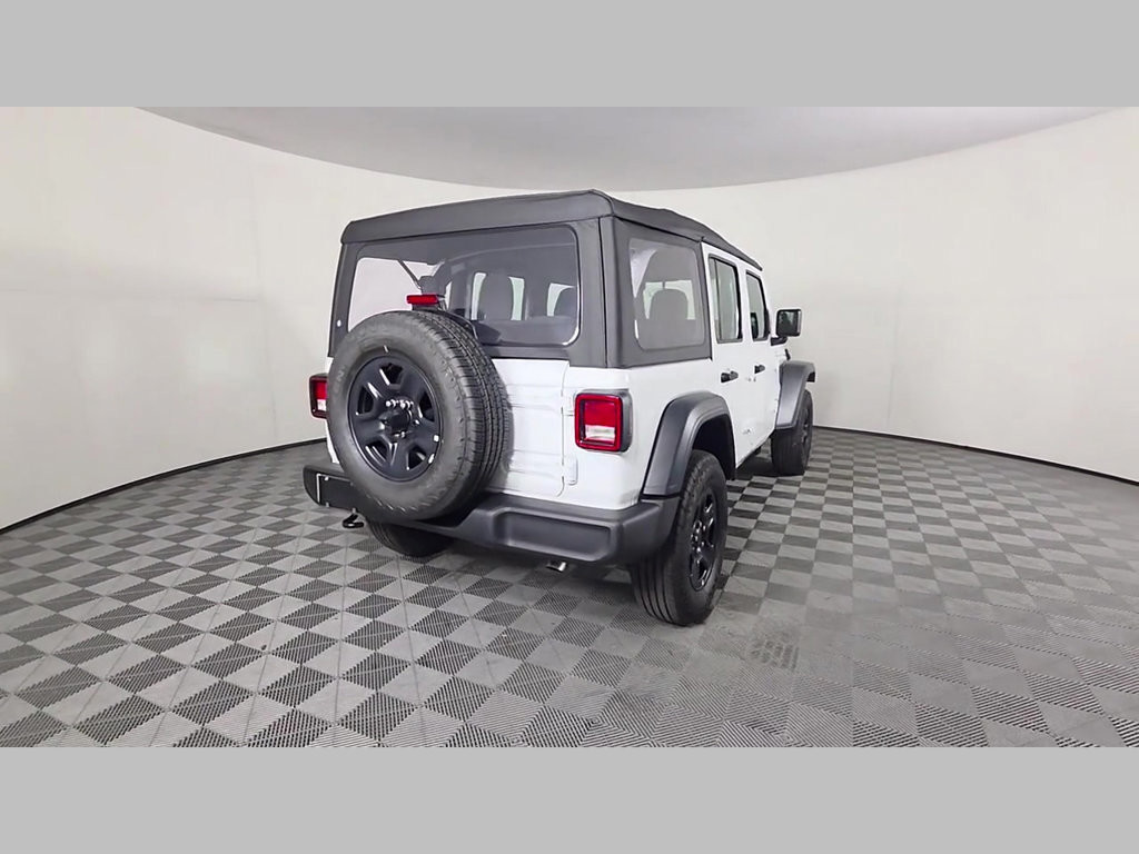 New 2027 White Jeep  image 25