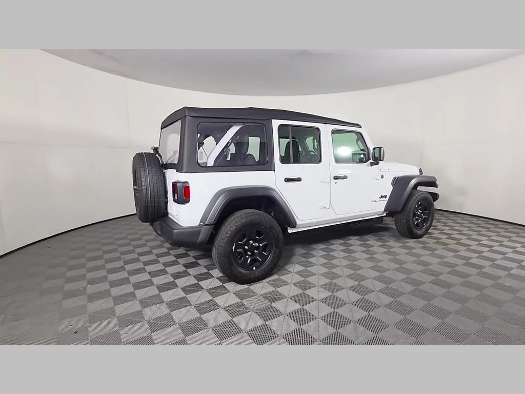 New 2027 White Jeep  image 24
