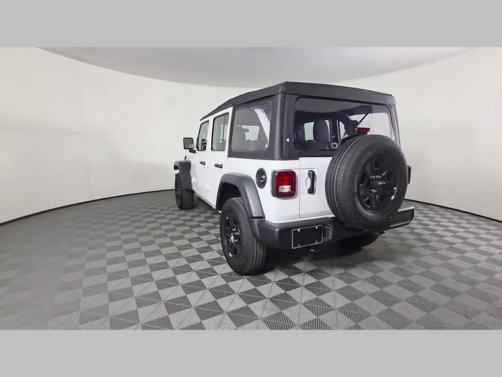 New 2027 White Jeep  image 28