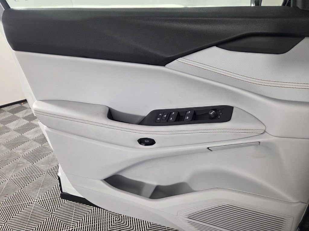 New 2026 White Jeep Limited image 16