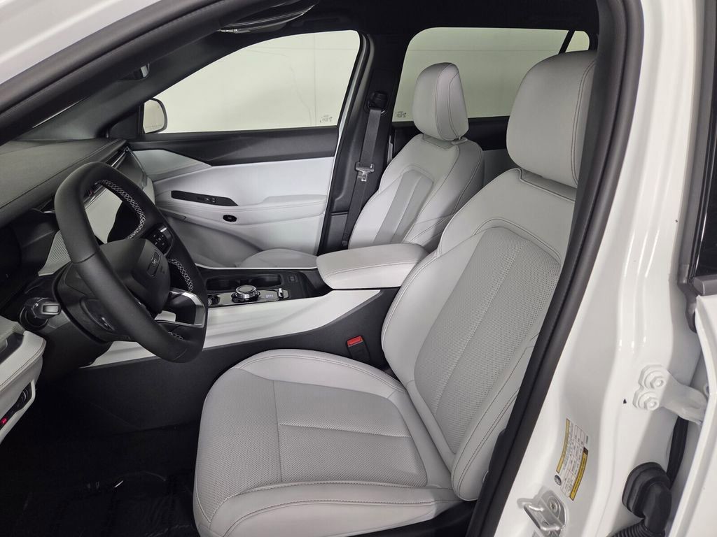 New 2026 White Jeep Limited image 9