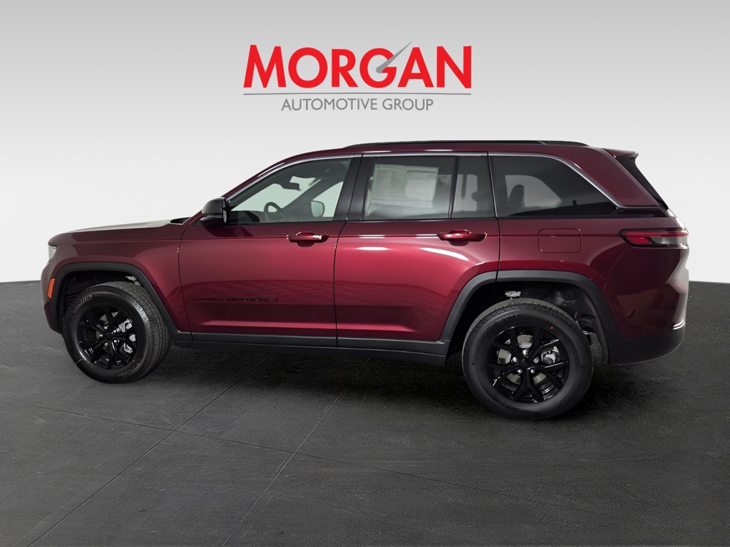 New 2026 Red Jeep Altitude image 6