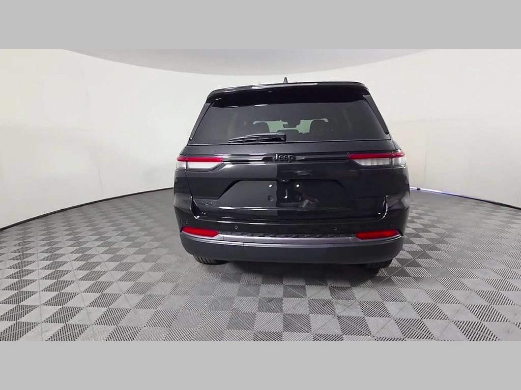 New 2026 Black Jeep Altitude image 30