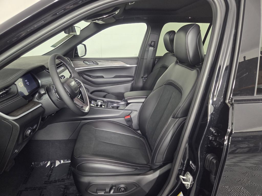 New 2026 Black Jeep Altitude image 9