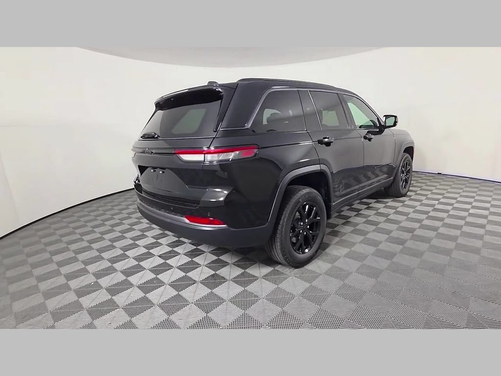 New 2026 Black Jeep Altitude image 27