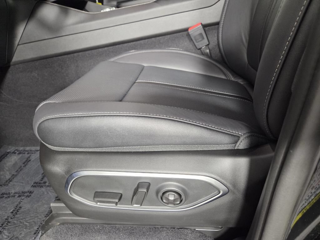 New 2026 Black Jeep Limited Altitude image 13