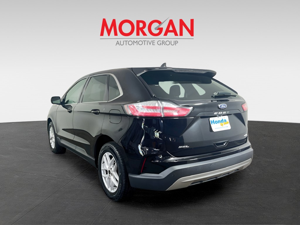 Used 2024 Black Ford SEL image 7
