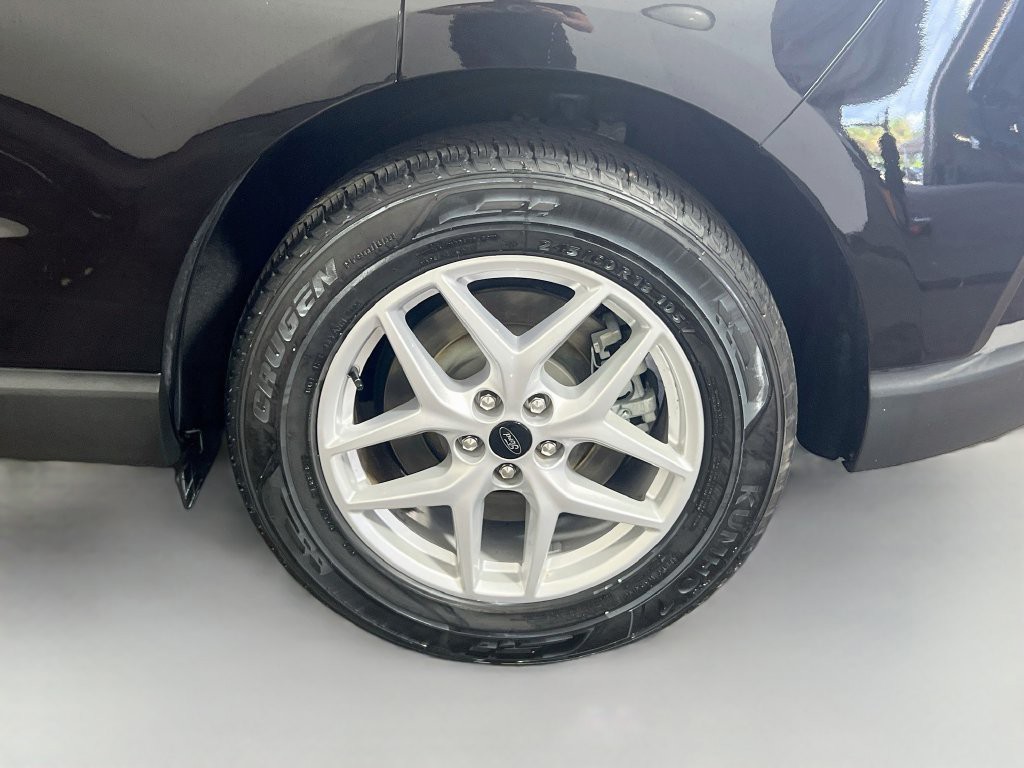 Used 2024 Black Ford SEL image 25