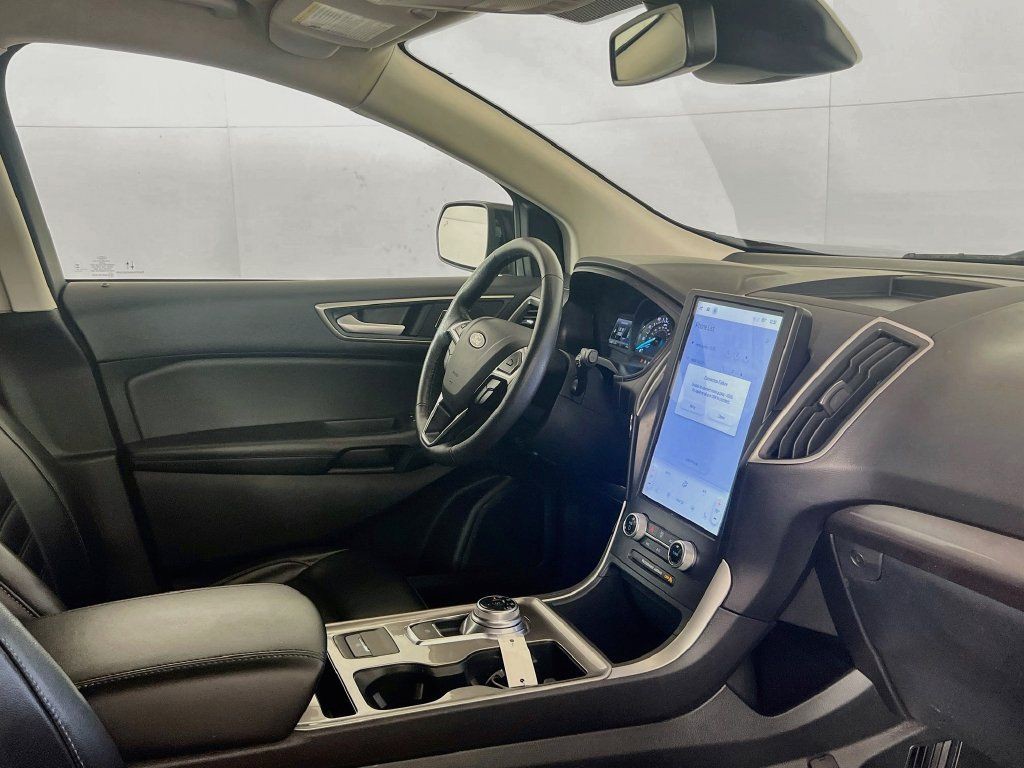Used 2024 Black Ford SEL image 8