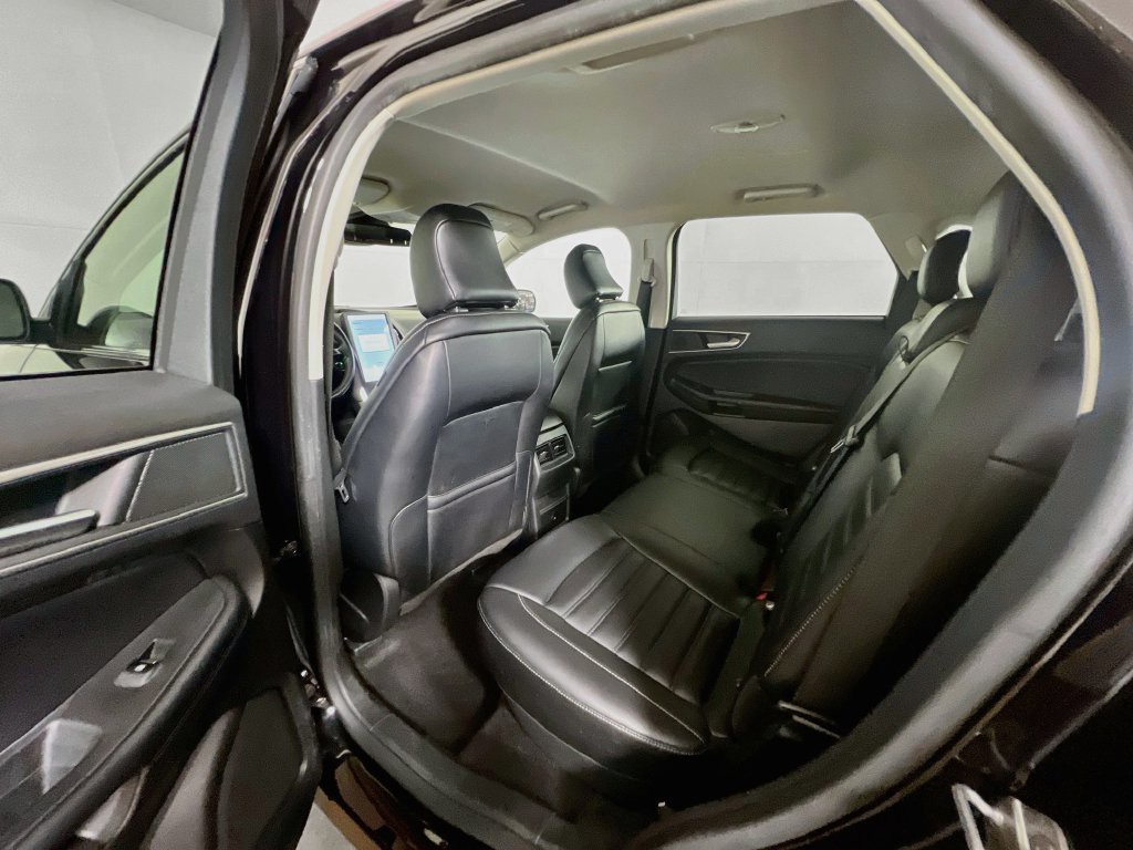 Used 2024 Black Ford SEL image 20