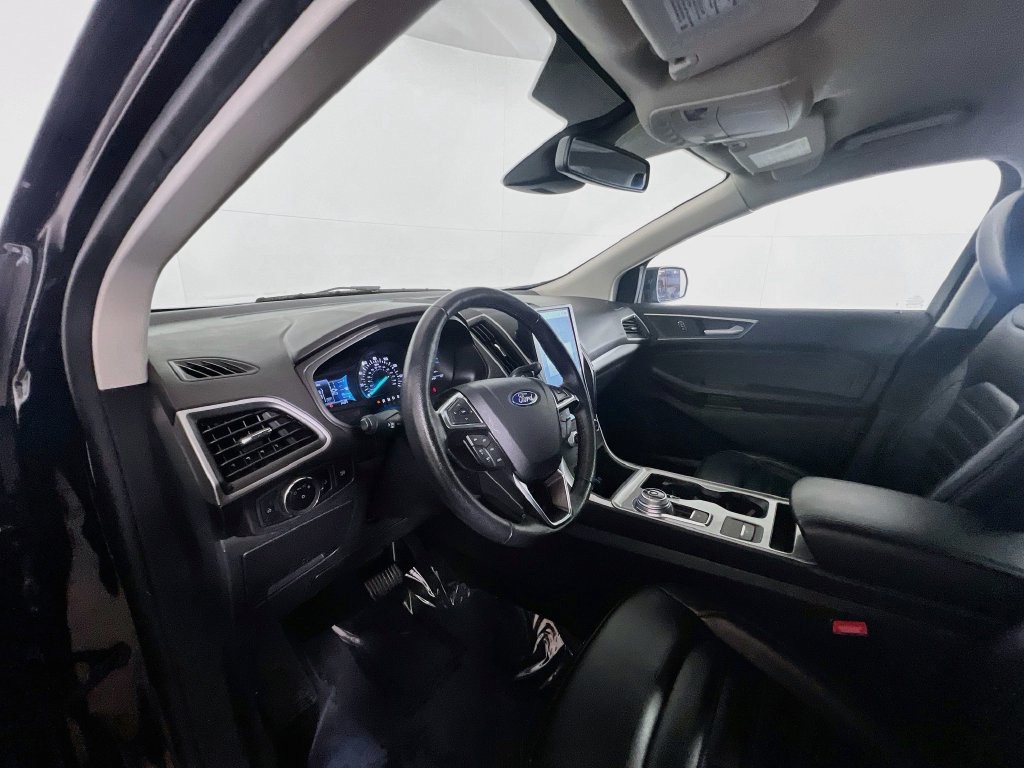 Used 2024 Black Ford SEL image 17