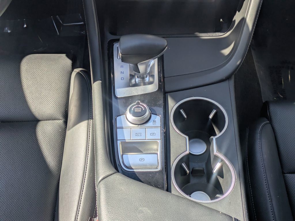 Used 2023 White Genesis 2.0T image 17