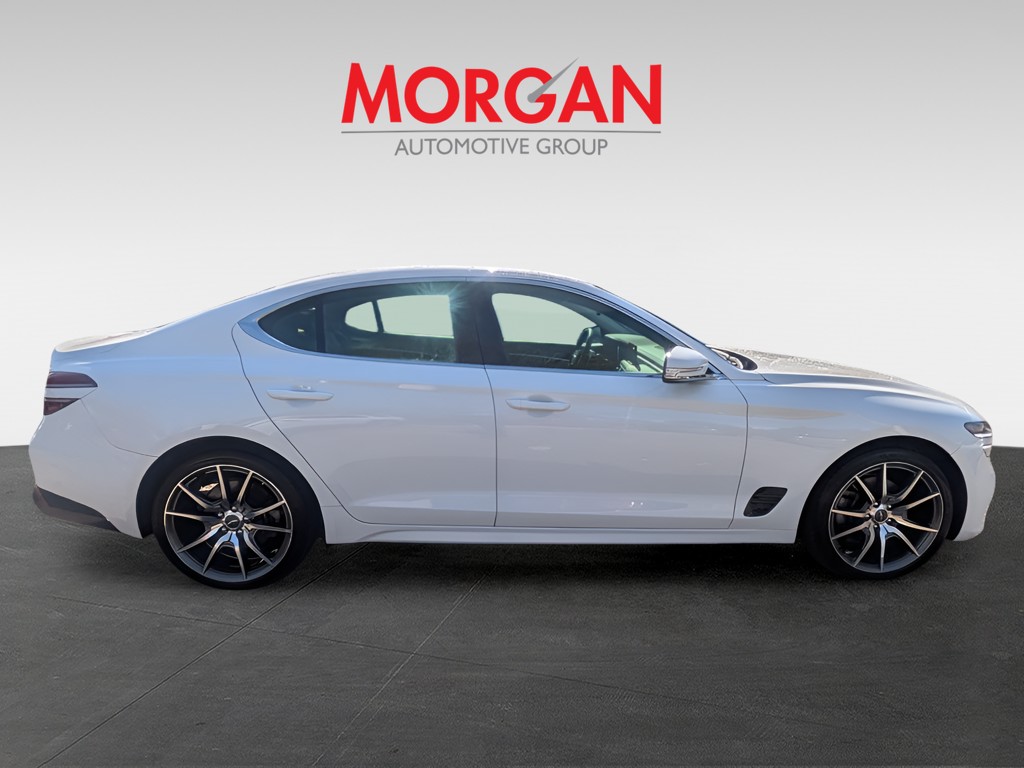 Used 2023 White Genesis 2.0T image 2