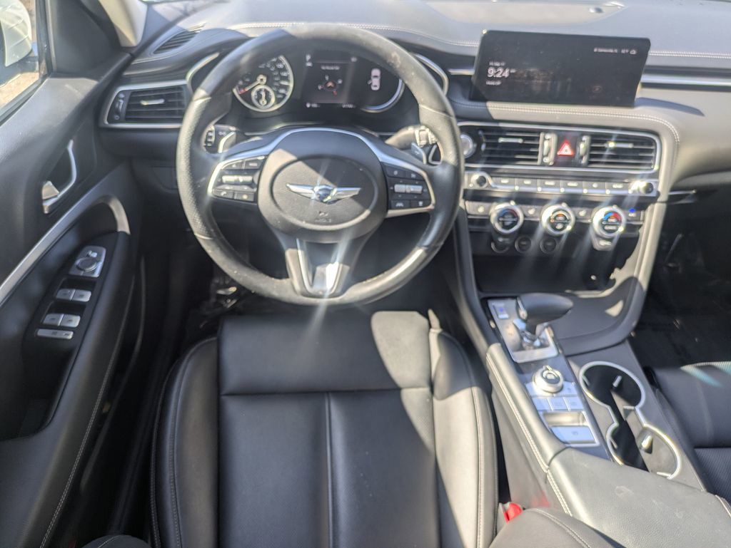 Used 2023 White Genesis 2.0T image 14